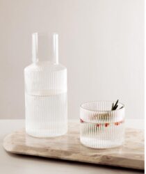 Ripple effect Carafe
